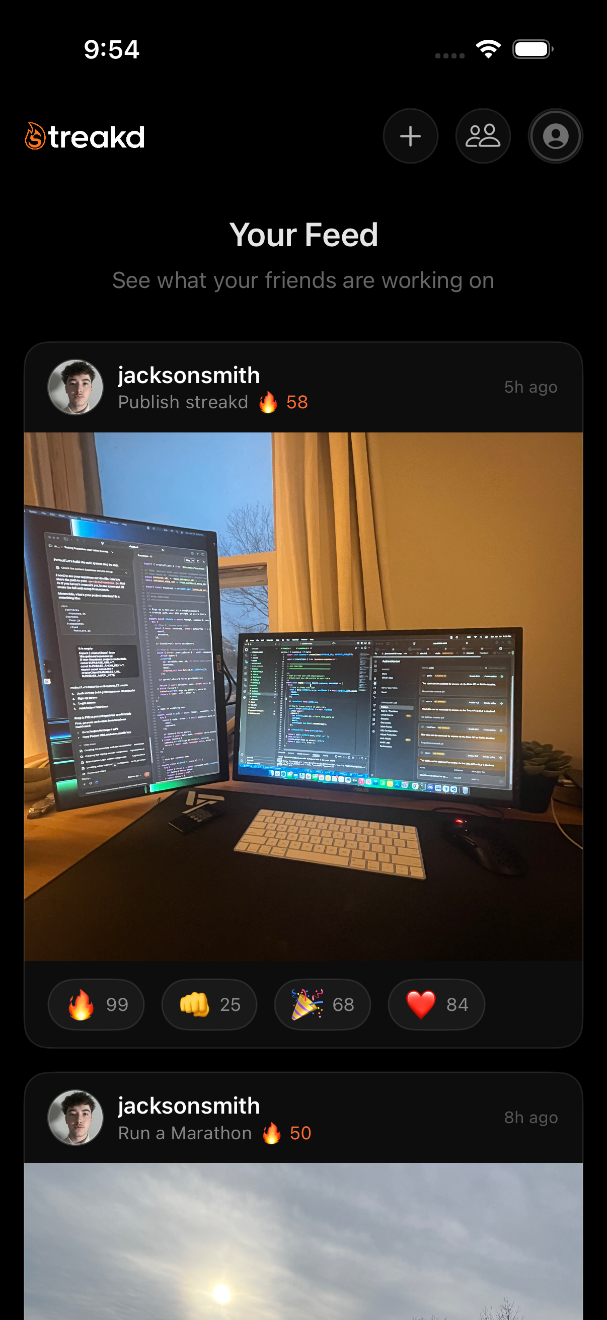 streakd feed showing friend progress posts